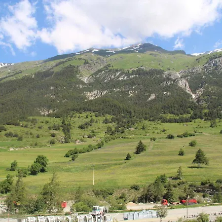 Confort 4 Pers, Pied Des Pistes, Parking Inclus, Lanslevillard-val Cenis - Fr-1-508-119 * Lanslevillard